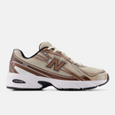 Tênis New Balance 740